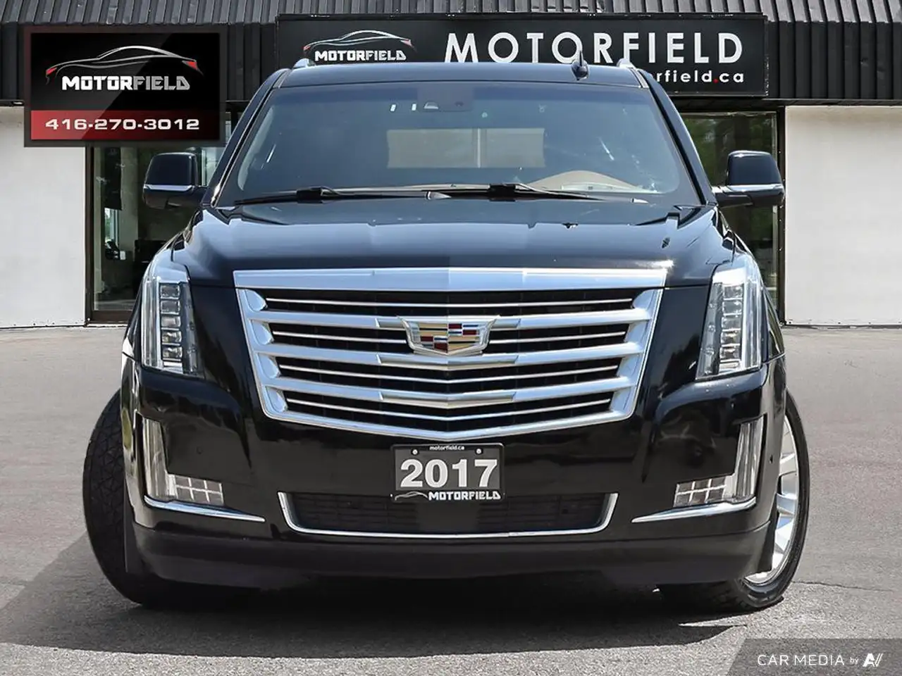 Cadillac Escalade снимка Cadillac Escalade