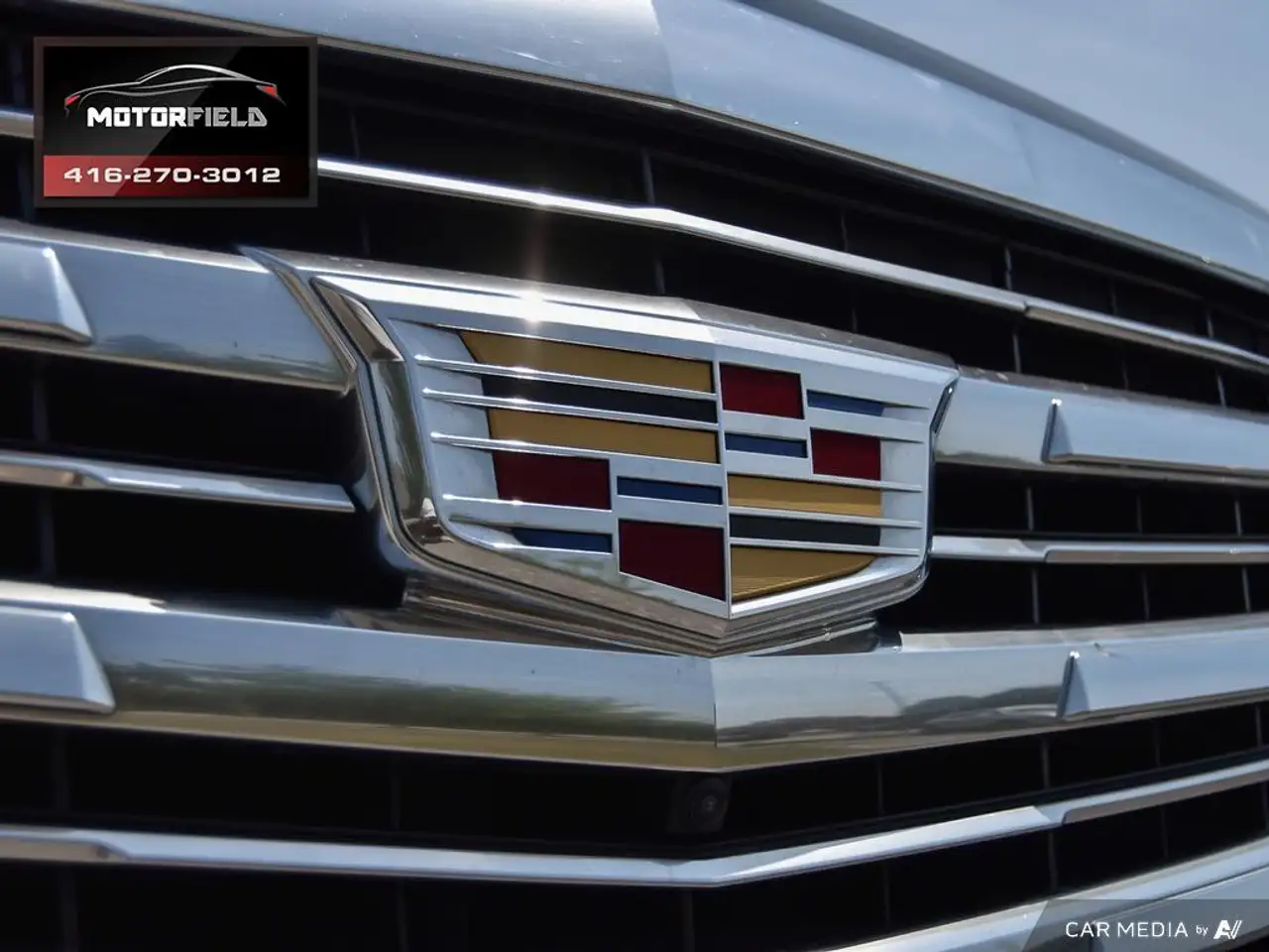 Cadillac Escalade снимка Cadillac Escalade