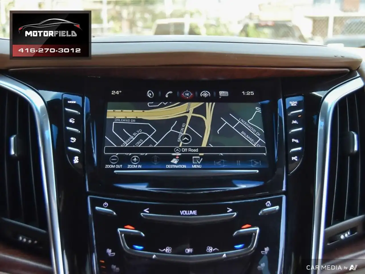 Cadillac Escalade снимка Cadillac Escalade