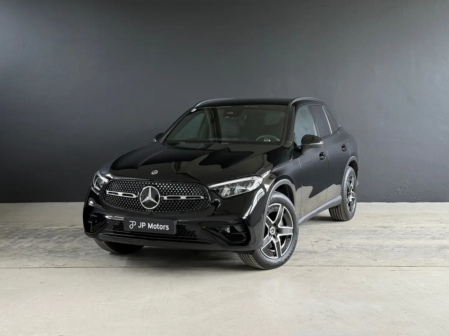 Mercedes-Benz GLC 200 d 4Matic *AMG Advanced Plus, BLIS, AHK, 360° Noir - 1