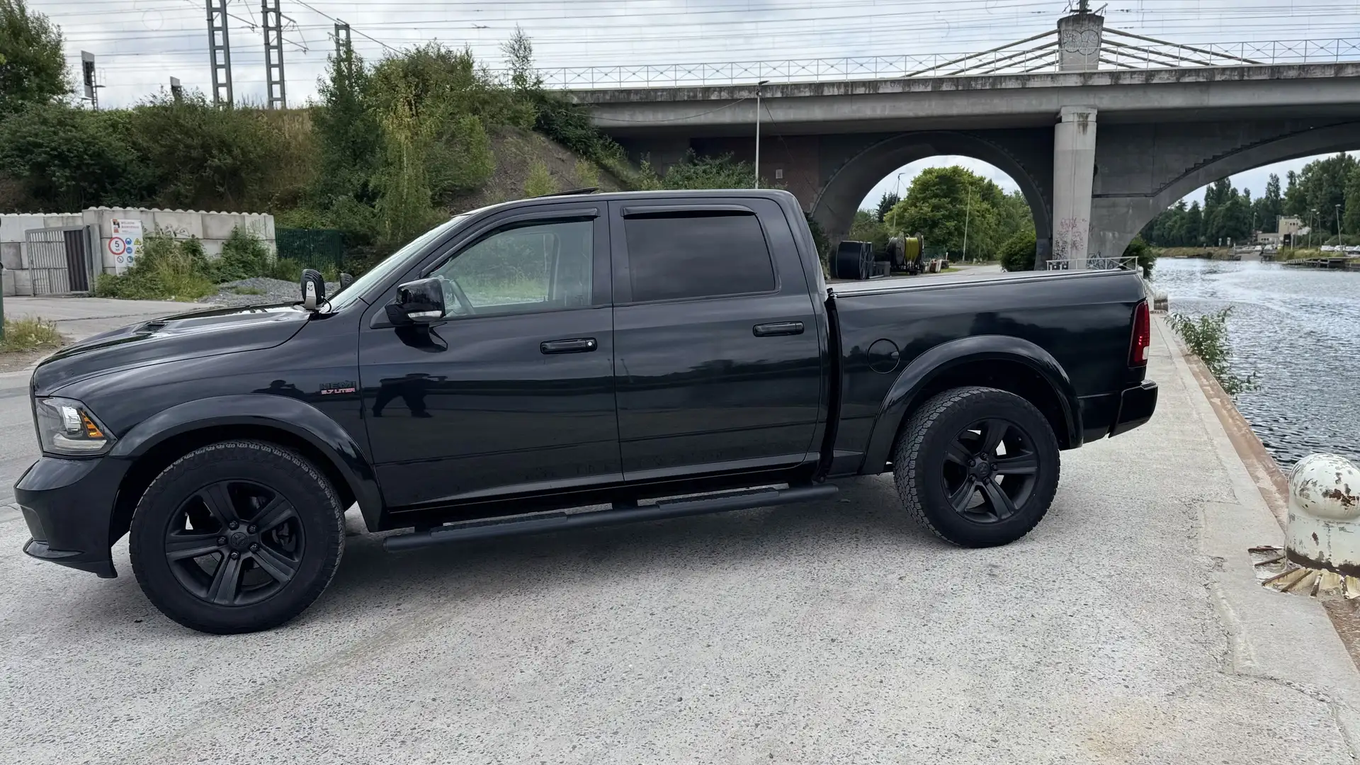 Dodge RAM edition sport ciel etoilé - 2