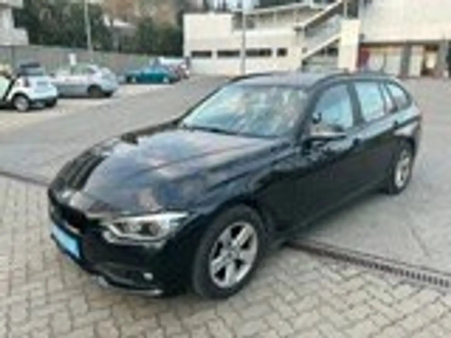 BMW 318 318d Touring Aut. Schwarz - 1