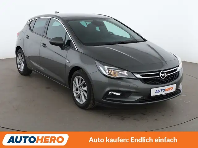 Opel Astra view 8