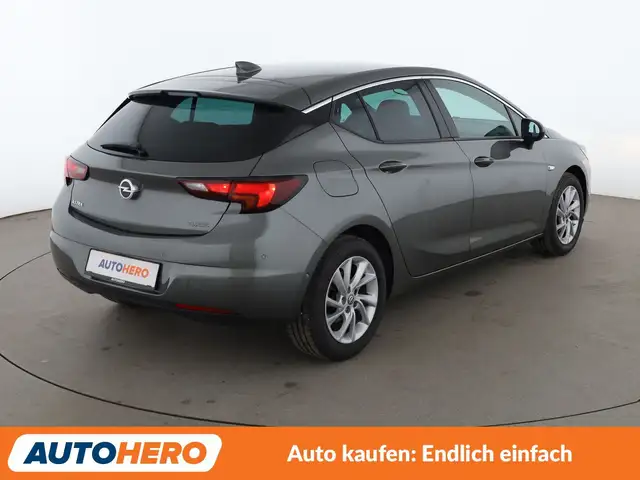 Opel Astra view 6