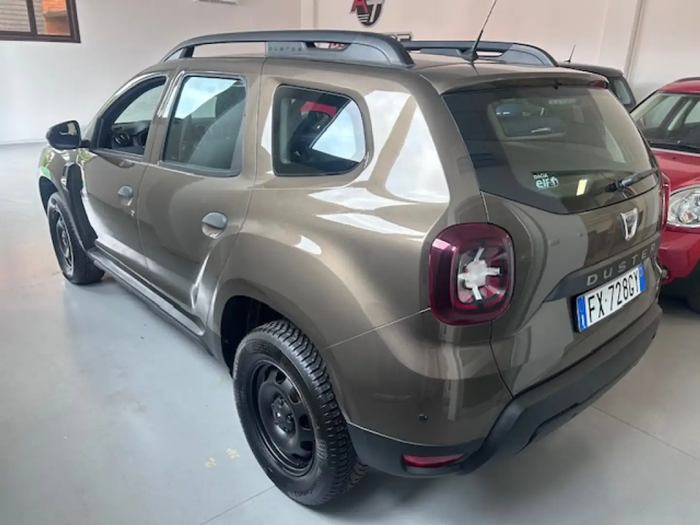 Dacia Duster 1.6 SCe GPL 4x2 Essential Gris - 2