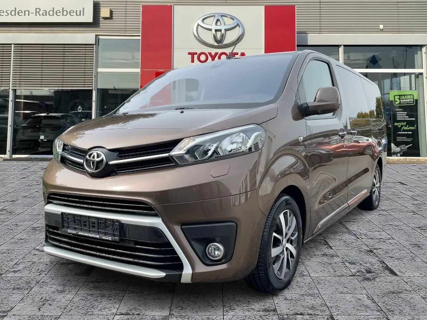 Toyota Proace Verso 2.0 D-4D L2 Team D HUD*ACC*KAM*SHZ Braun - 2