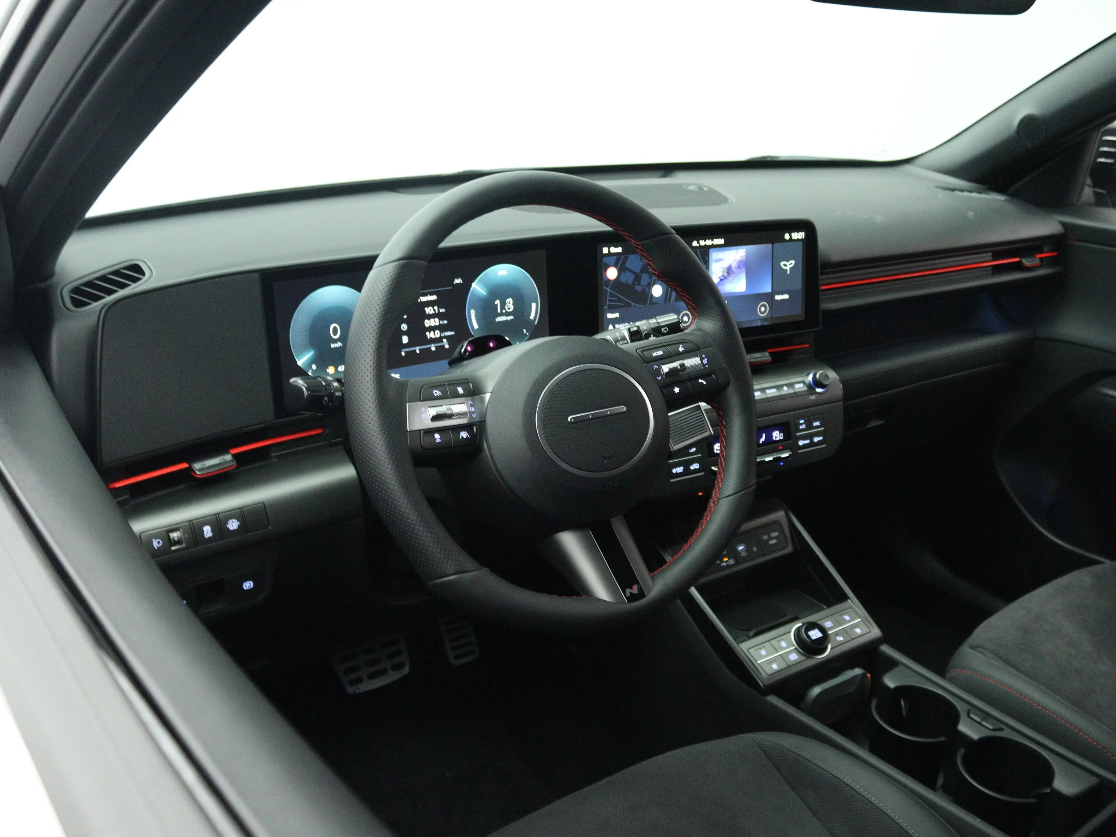 Hyundai KONA 1.6 GDI HEV N Line (Cyber Gray / Phantom Black Two — photo 12
