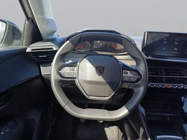 Peugeot 208 view 13