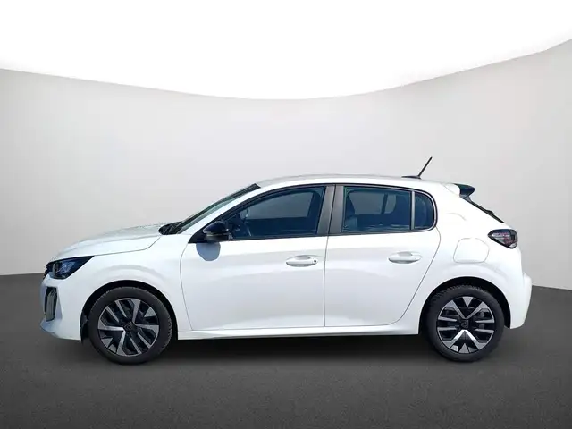 Peugeot 208 view 4