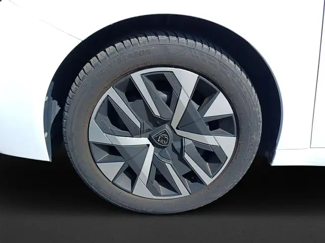 Peugeot 208 view 8