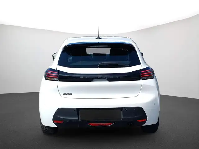 Peugeot 208 view 3