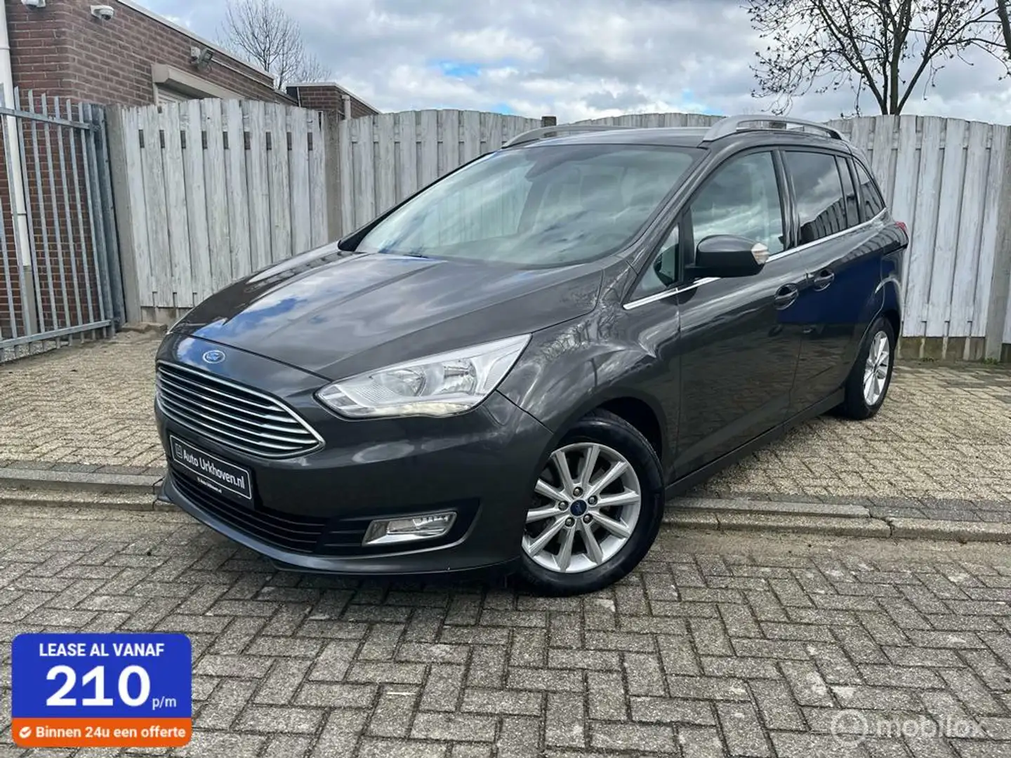 Ford Grand C-Max 1.0 Titanium,clima,key-less,6-24 mnd garantie moge Grijs - 1