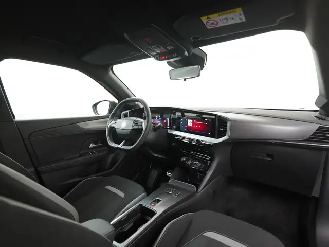 Opel Mokka-E view 2