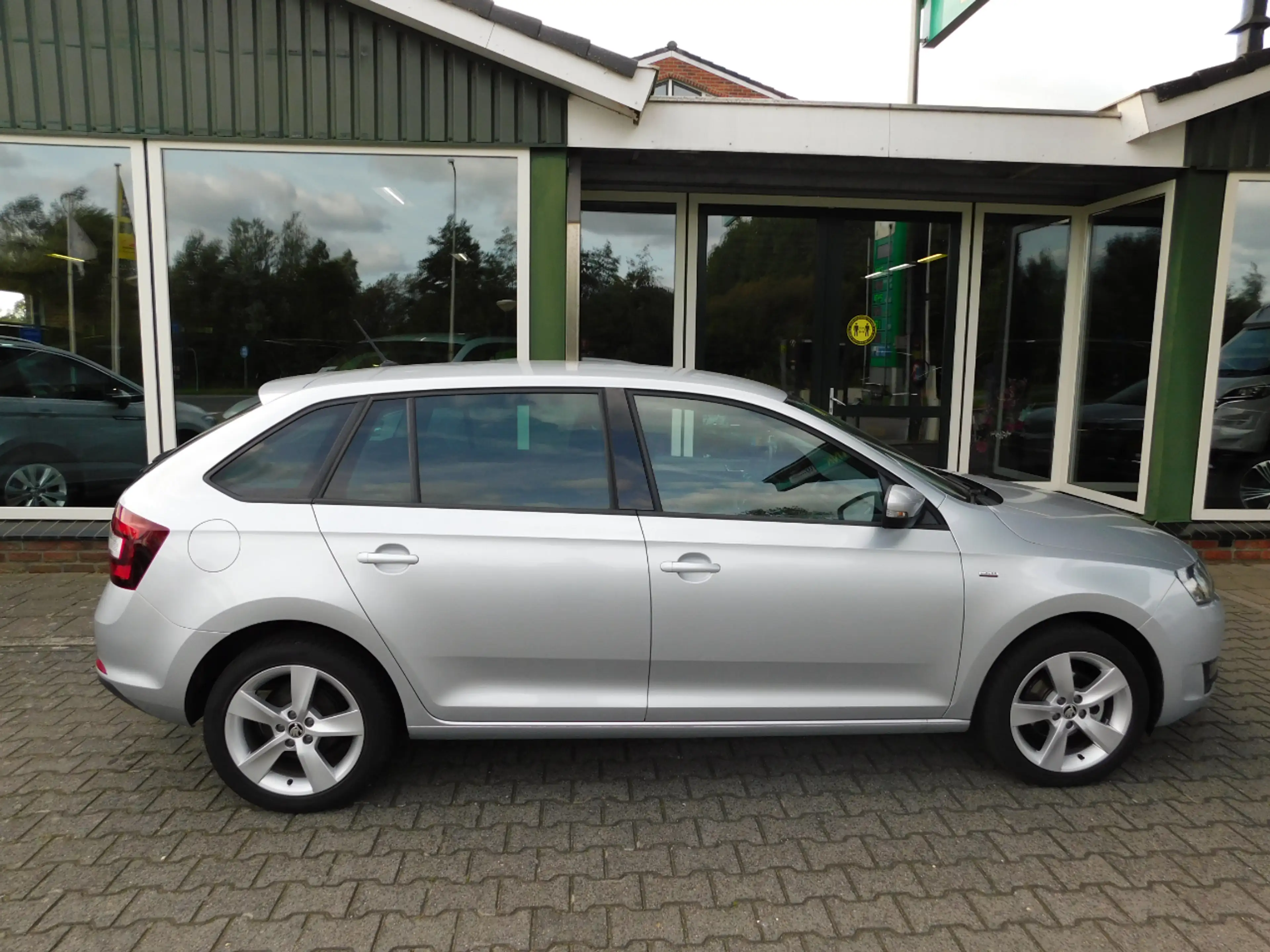 Skoda Rapid/Spaceback 1.0TSI 95PK CLEVER!! All-in Prijs! — photo 4