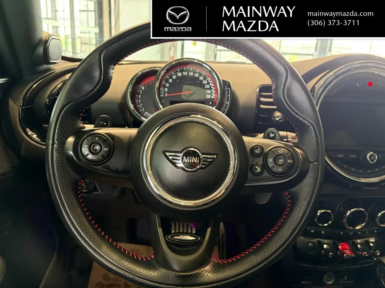 MINI Cooper Clubman снимка MINI Cooper Clubman