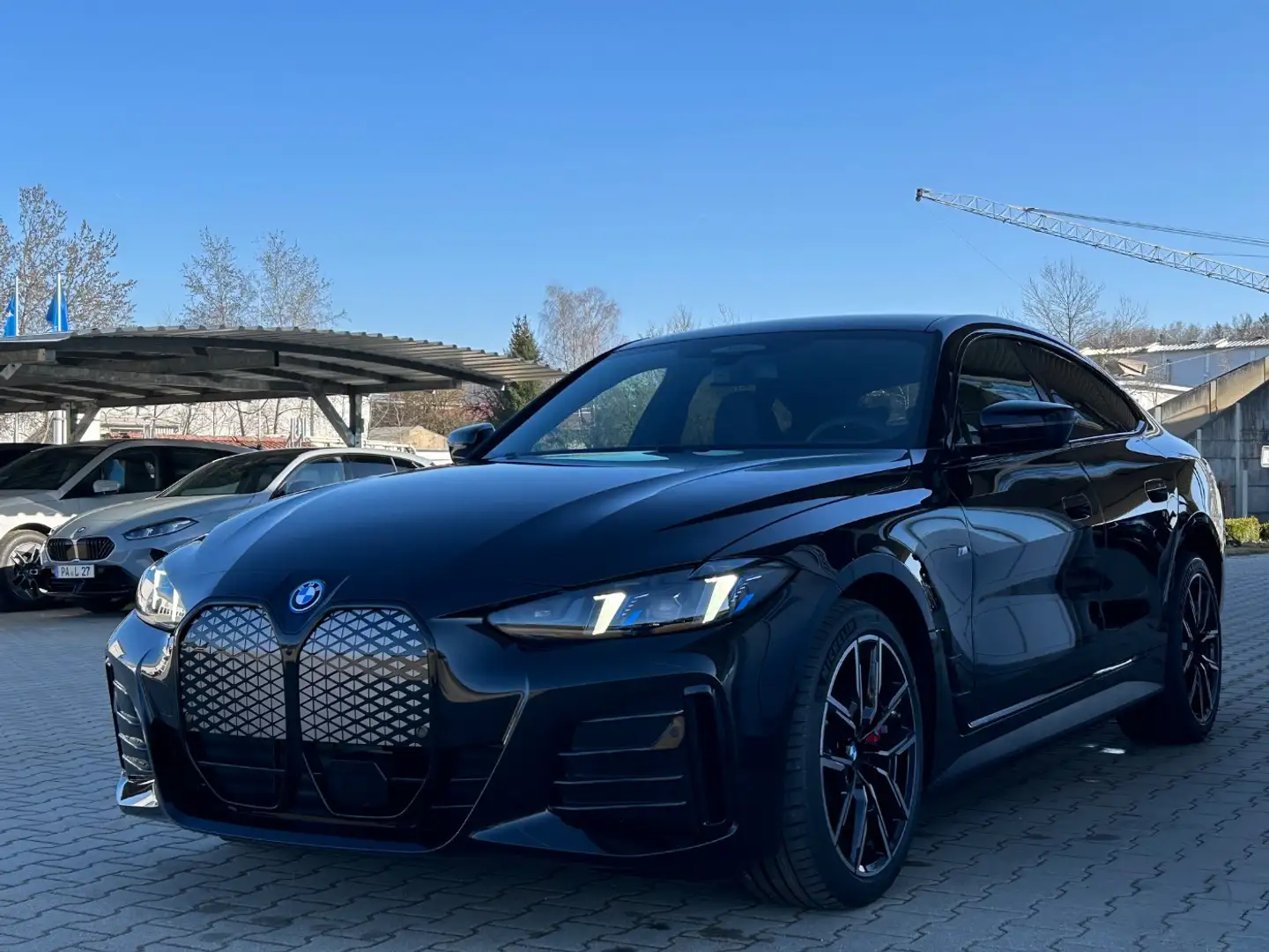 BMW i4 xDrive40 M-Sportpaket-Pro HUD/AdaptLED/360/Qi Noir - 2