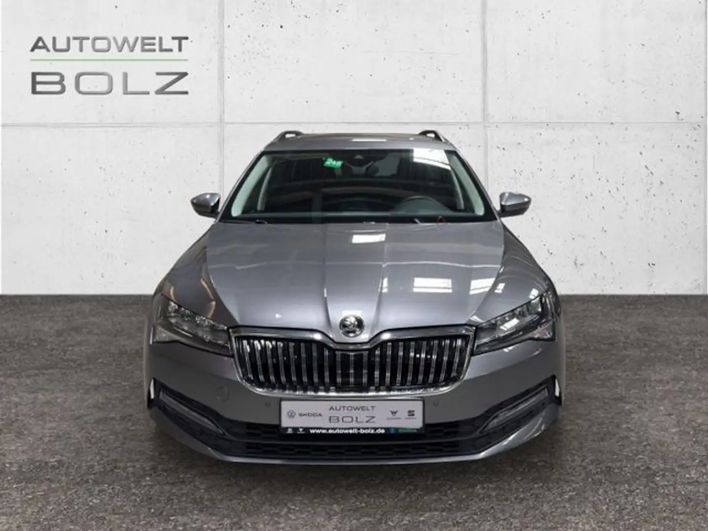 Skoda Superb Combi 2.0 TDI Navi DigiCock LED ACC Kame Grau - 2