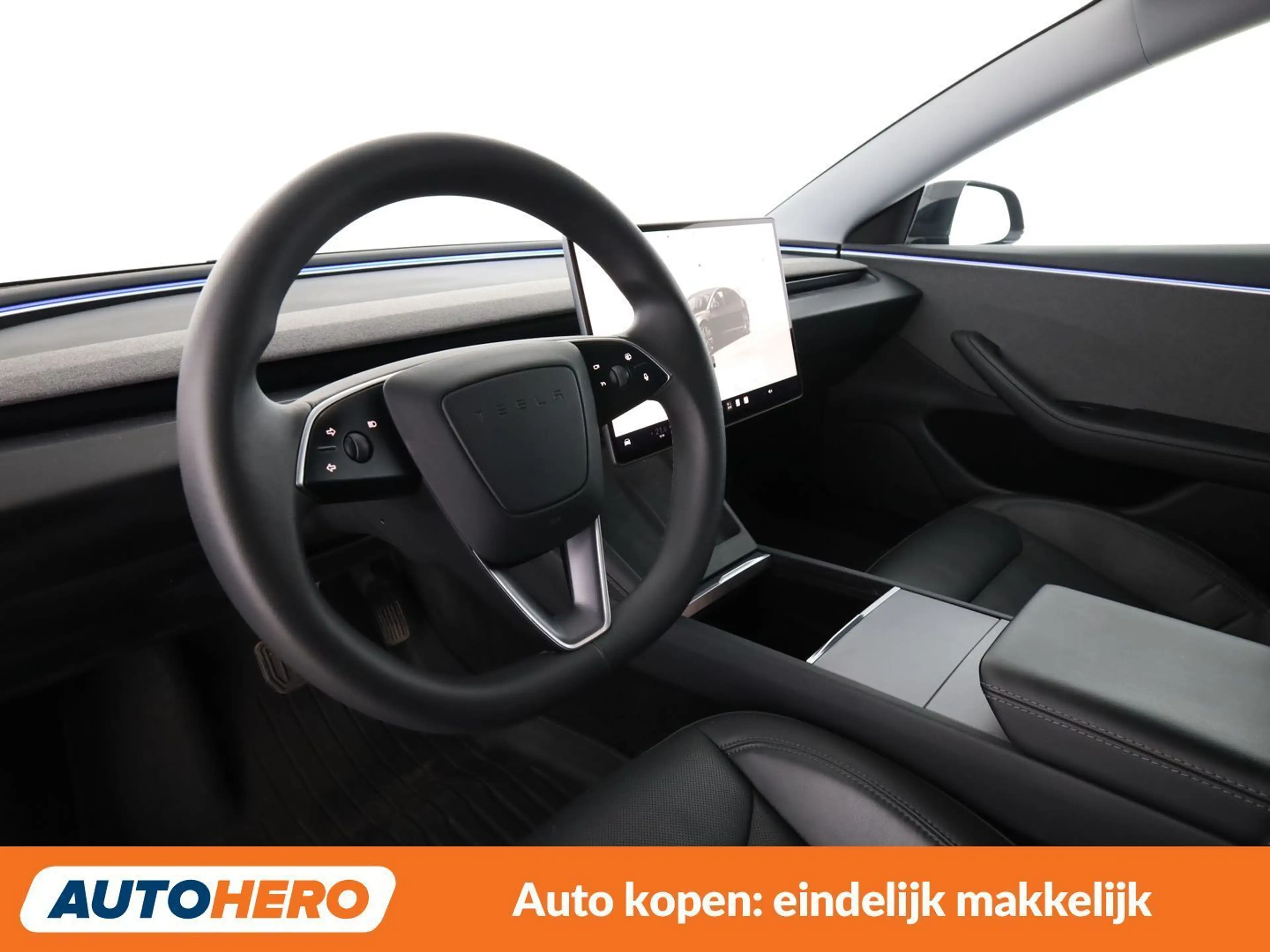 Tesla Model 3 Standard Range — photo 11