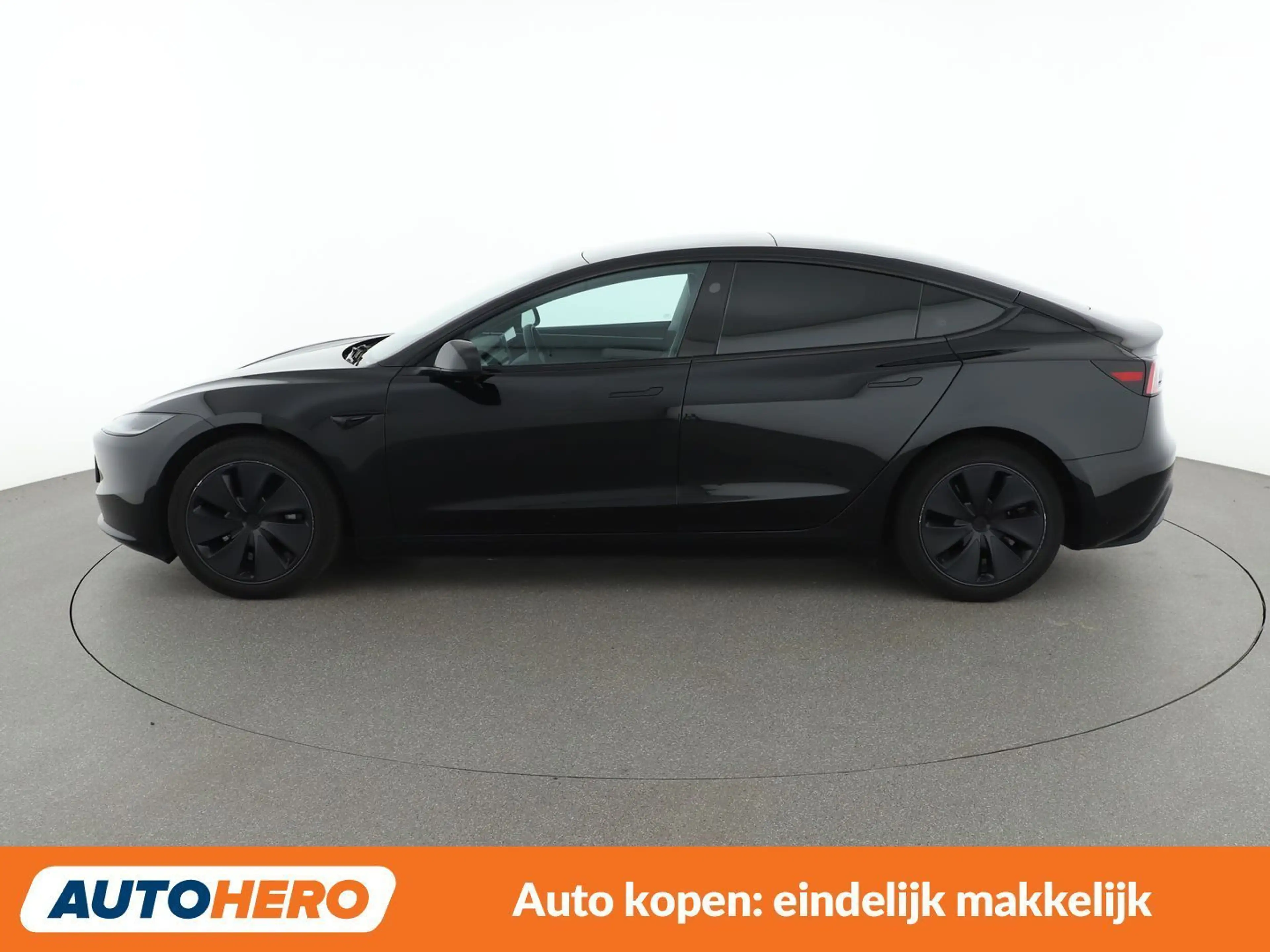 Tesla Model 3 Standard Range — photo 3