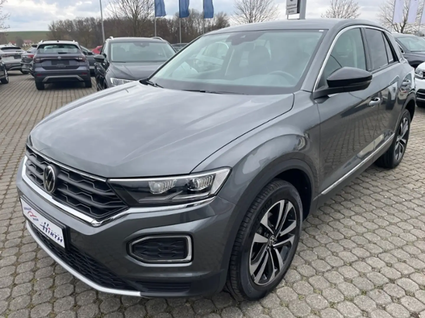Volkswagen T-Roc Style United 1.0 TSI KLIMA+LED+NAVI+ALU Grijs - 2