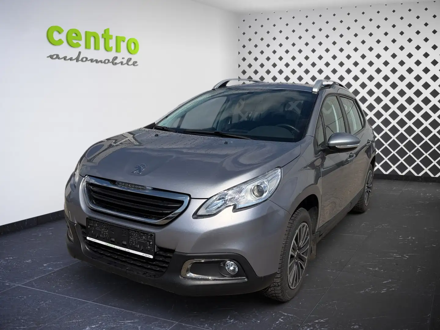 Peugeot 2008 Active Grau - 1
