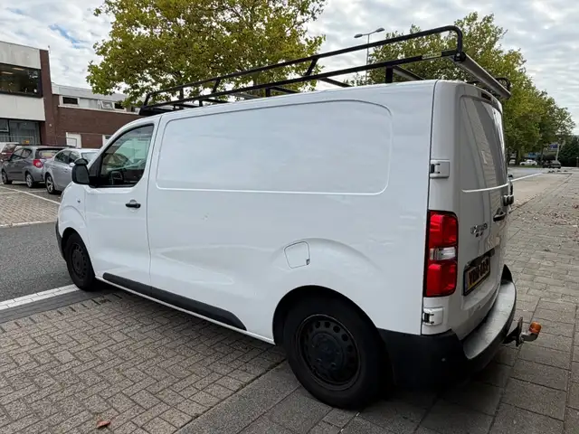 Peugeot Expert view 8
