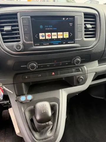 Peugeot Expert view 3