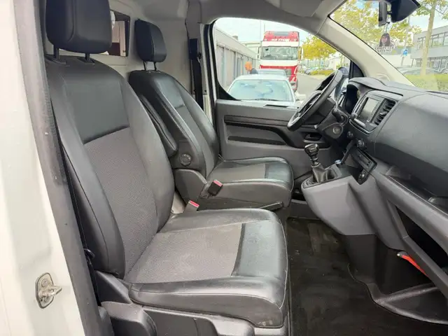 Peugeot Expert view 9