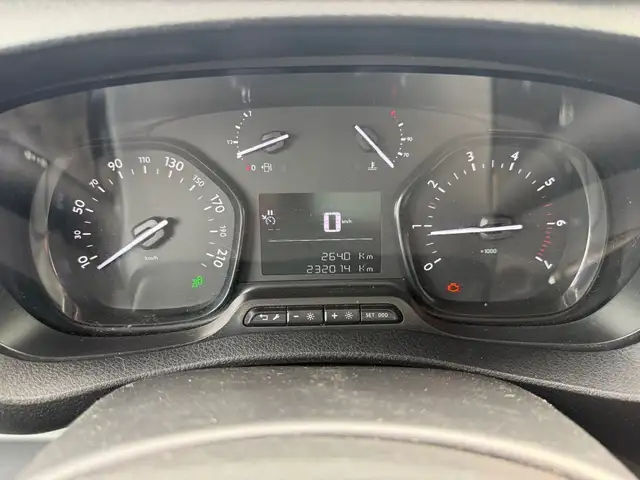 Peugeot Expert view 17