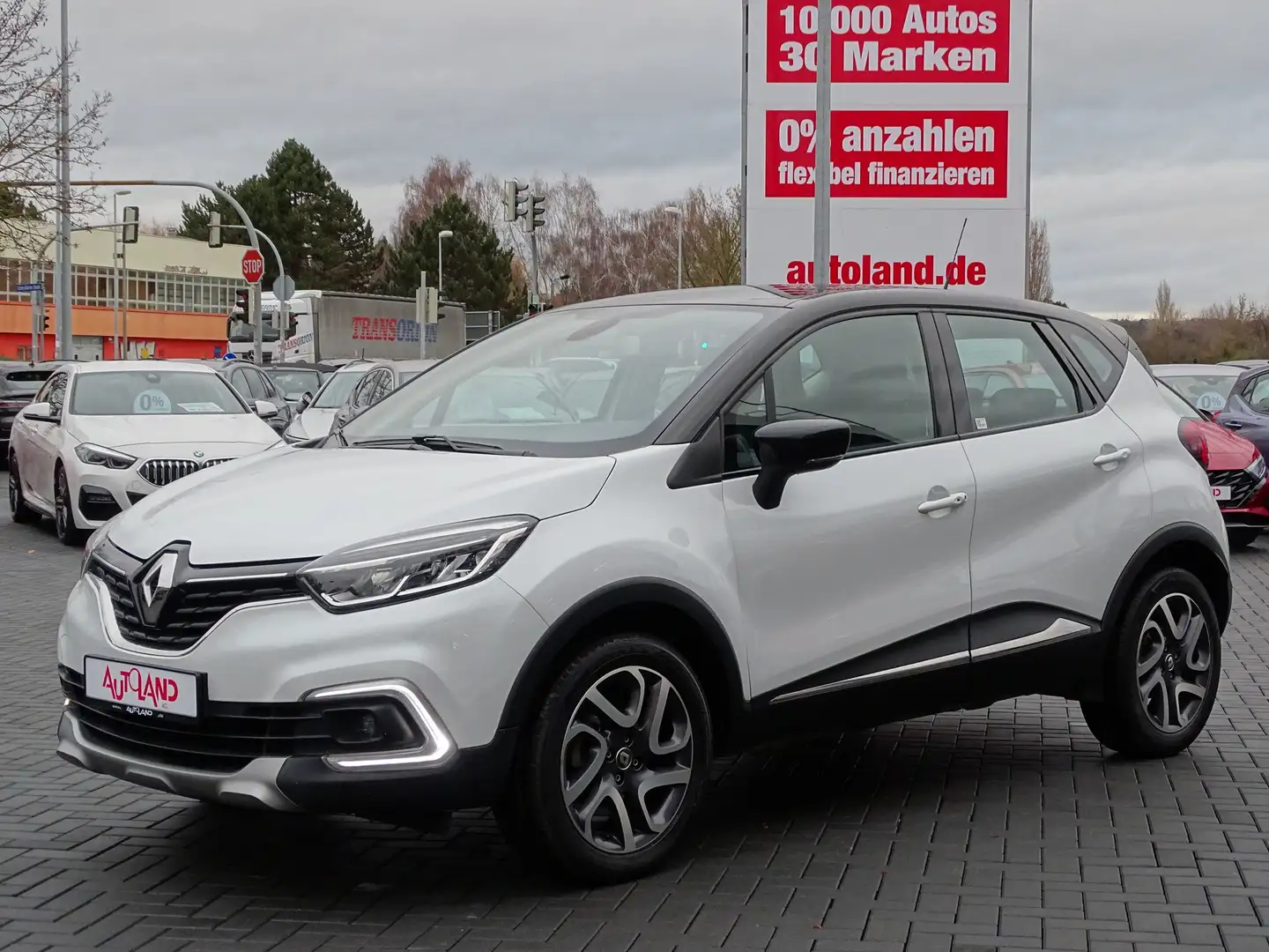 Renault Captur 0.9 TCE Life LED Navi Tempomat PDC USB Weiß - 2