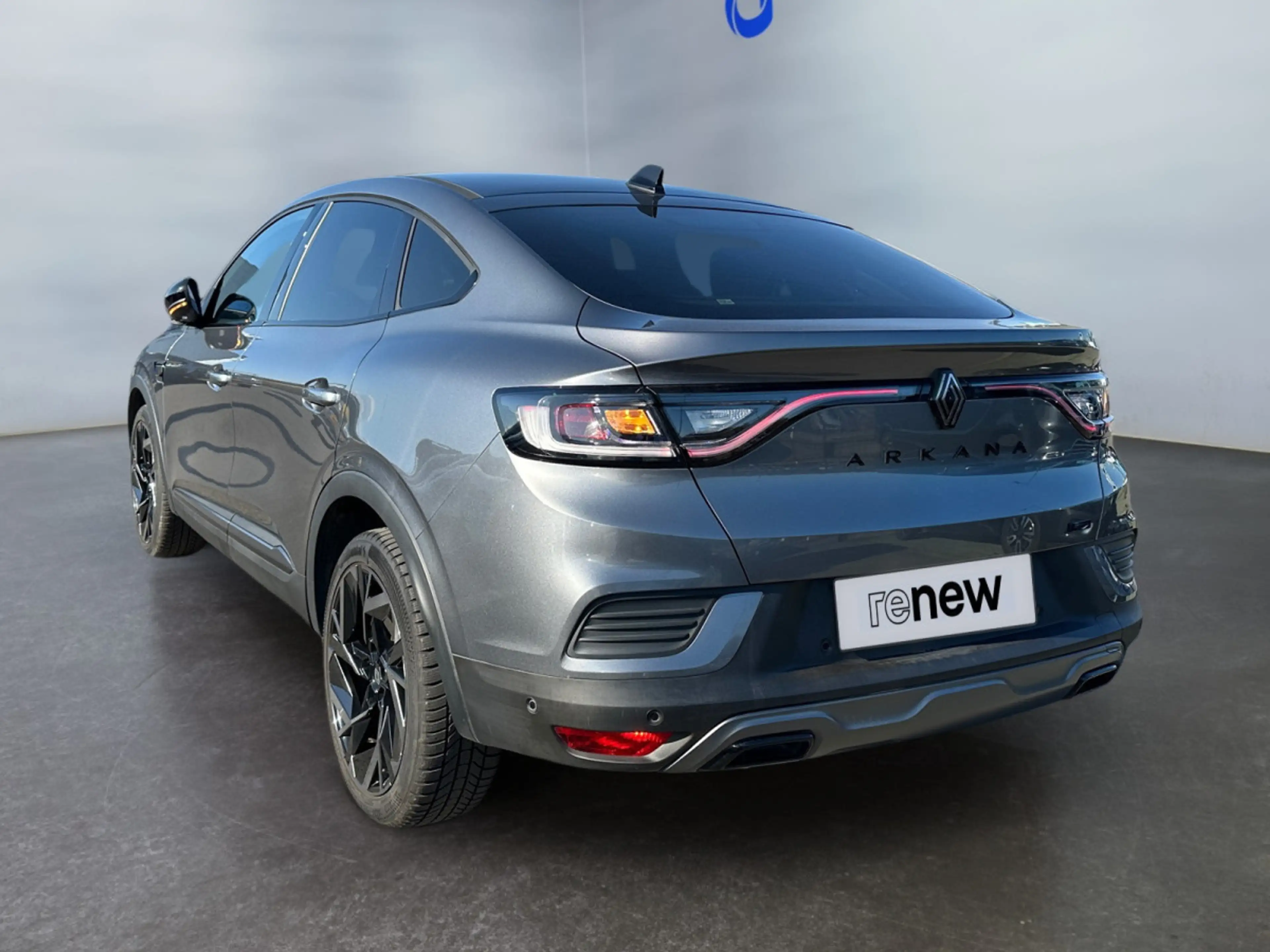 Renault Arkana 1.6 Tce E-TECH Full Hybrid Esprit Alpine EDC — photo 3