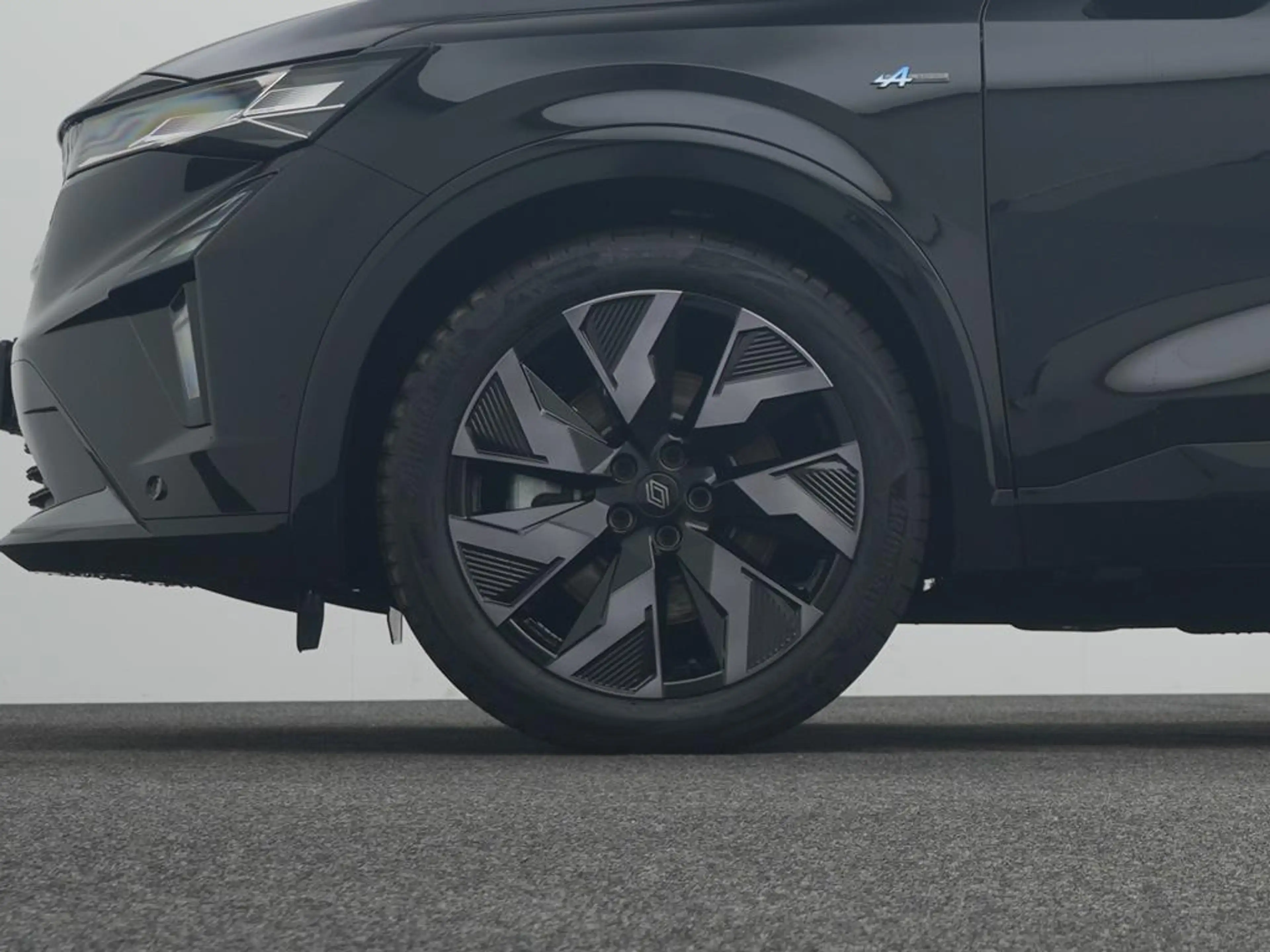 Renault Rafale Esprit Alpine E-Tech Plug in Hybrid 300 4x4 — photo 7