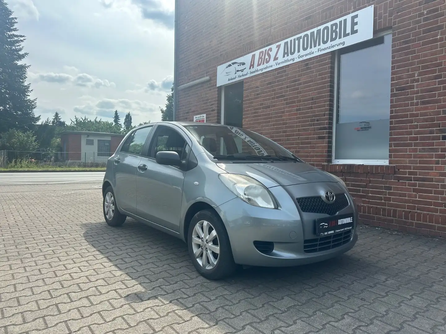 Toyota Yaris Cool 5 Türer/Klima/Elktr.Fenster/TÜV/8Fach Plateado - 1