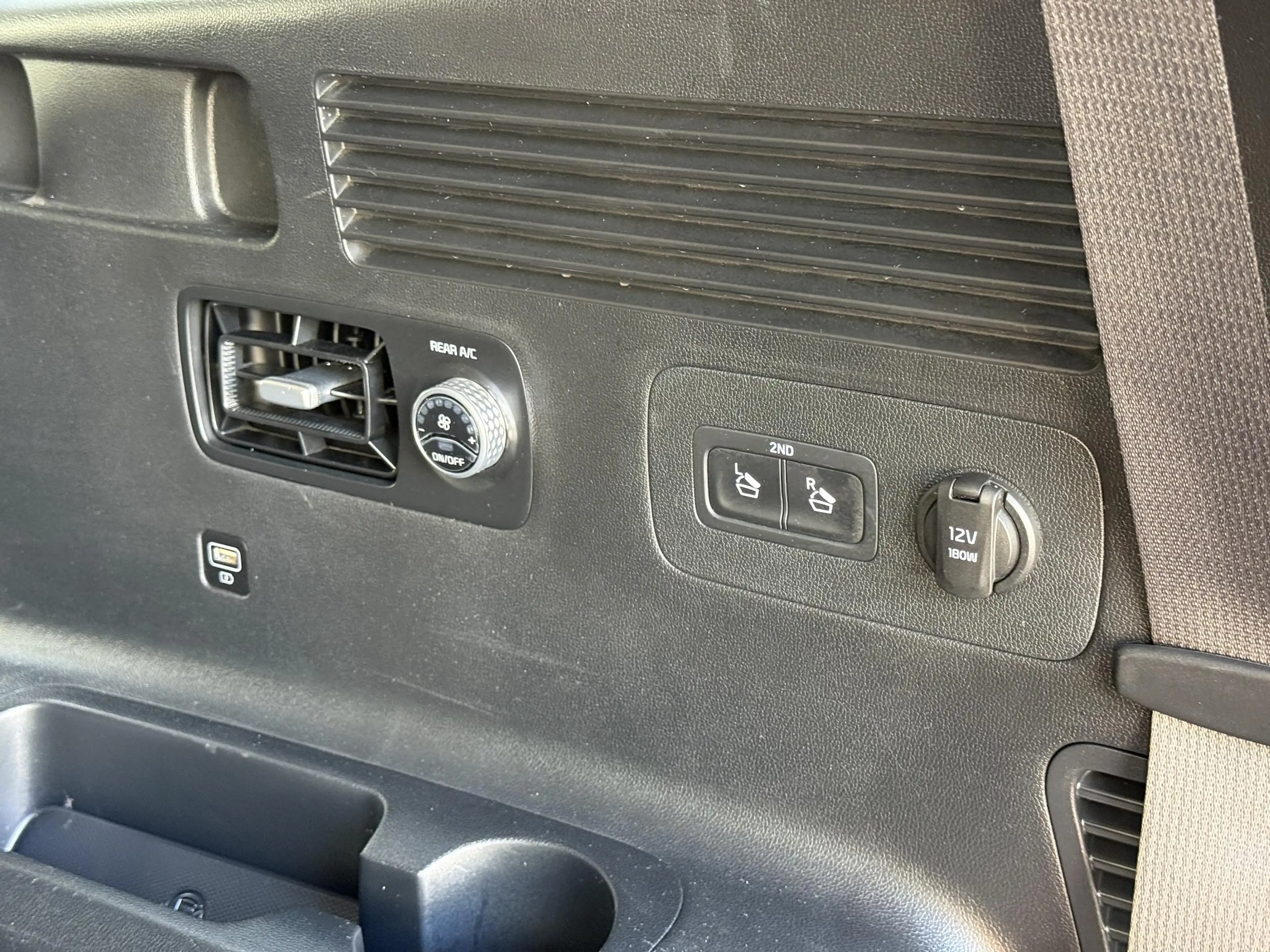 Kia Sorento 1.6 T-GDI Plug-in Hybrid 4WD DynamicPlusLine | 7-p — photo 47
