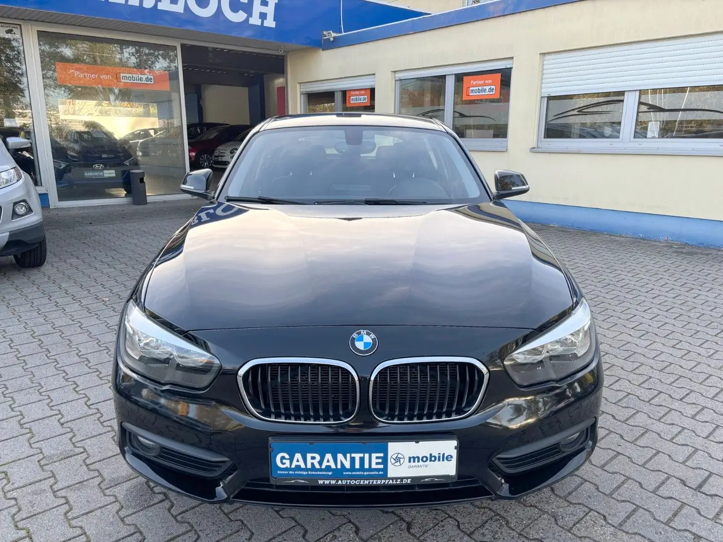 BMW 118 i Advantage 5-trg. Navi PDC Noir - 2