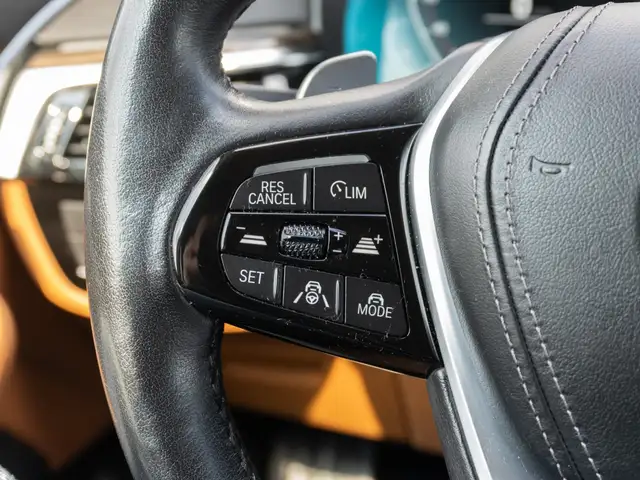 BMW 5 Series view 27