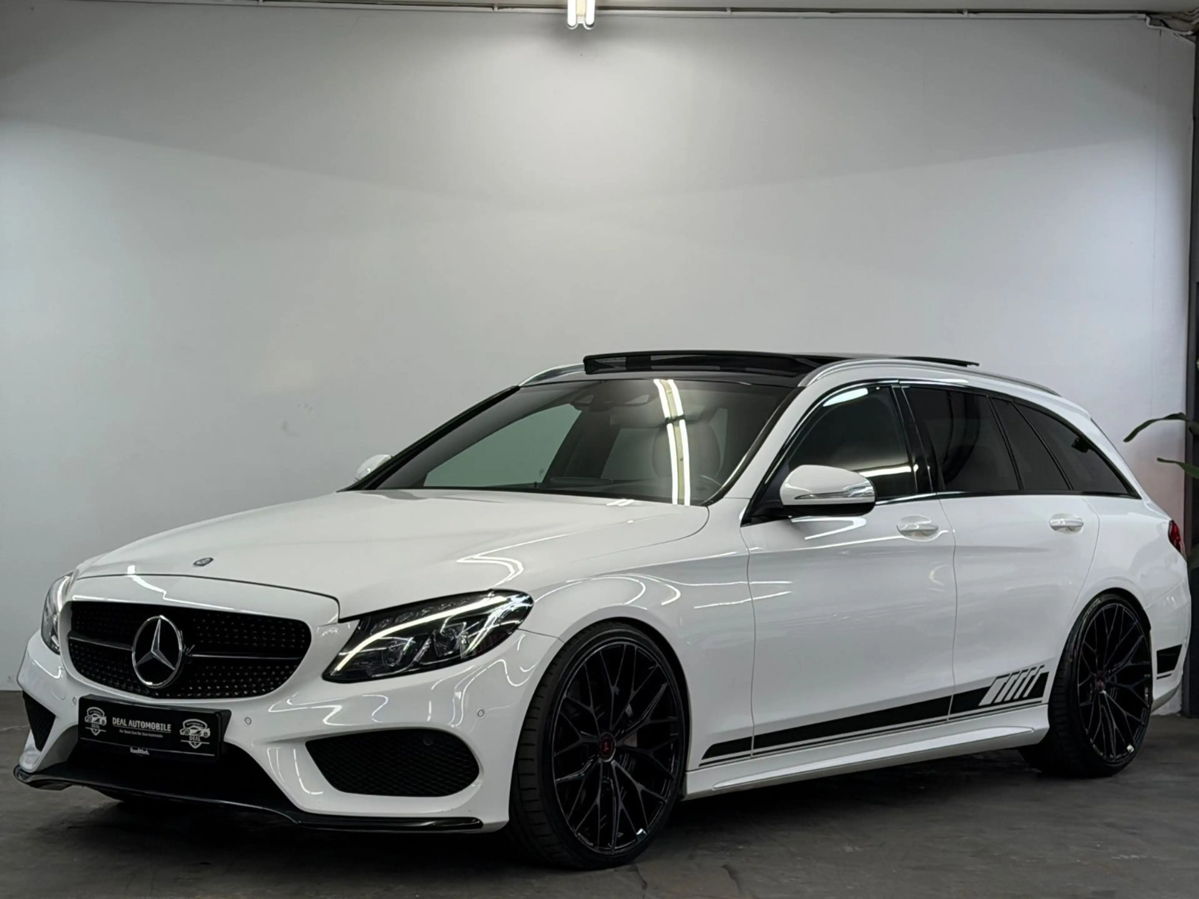 Mercedes-Benz C 250 AMG Line / 4Matic
