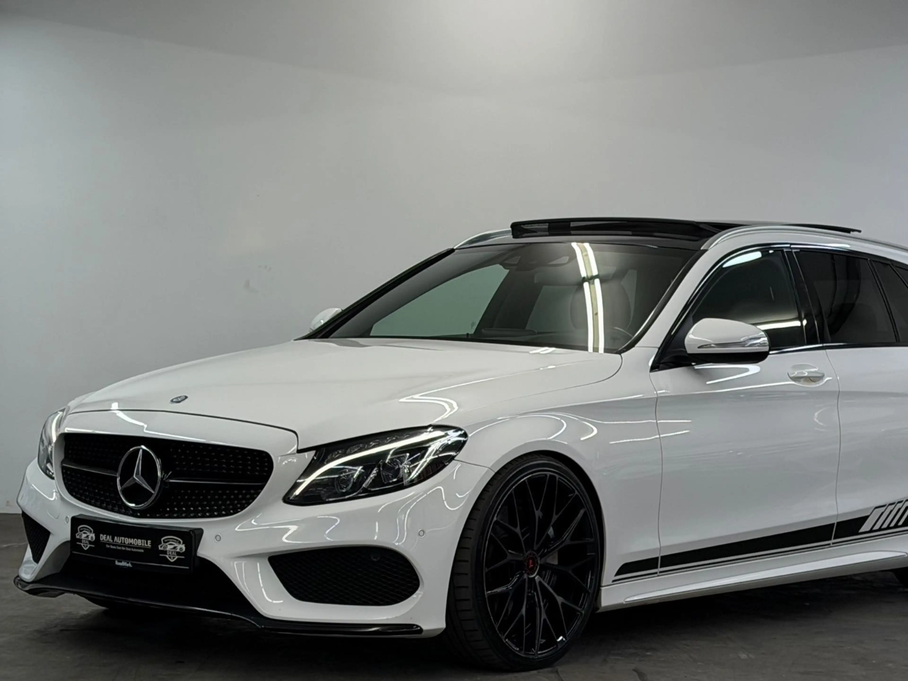 Mercedes-Benz C 250 AMG Line / 4Matic — photo 2