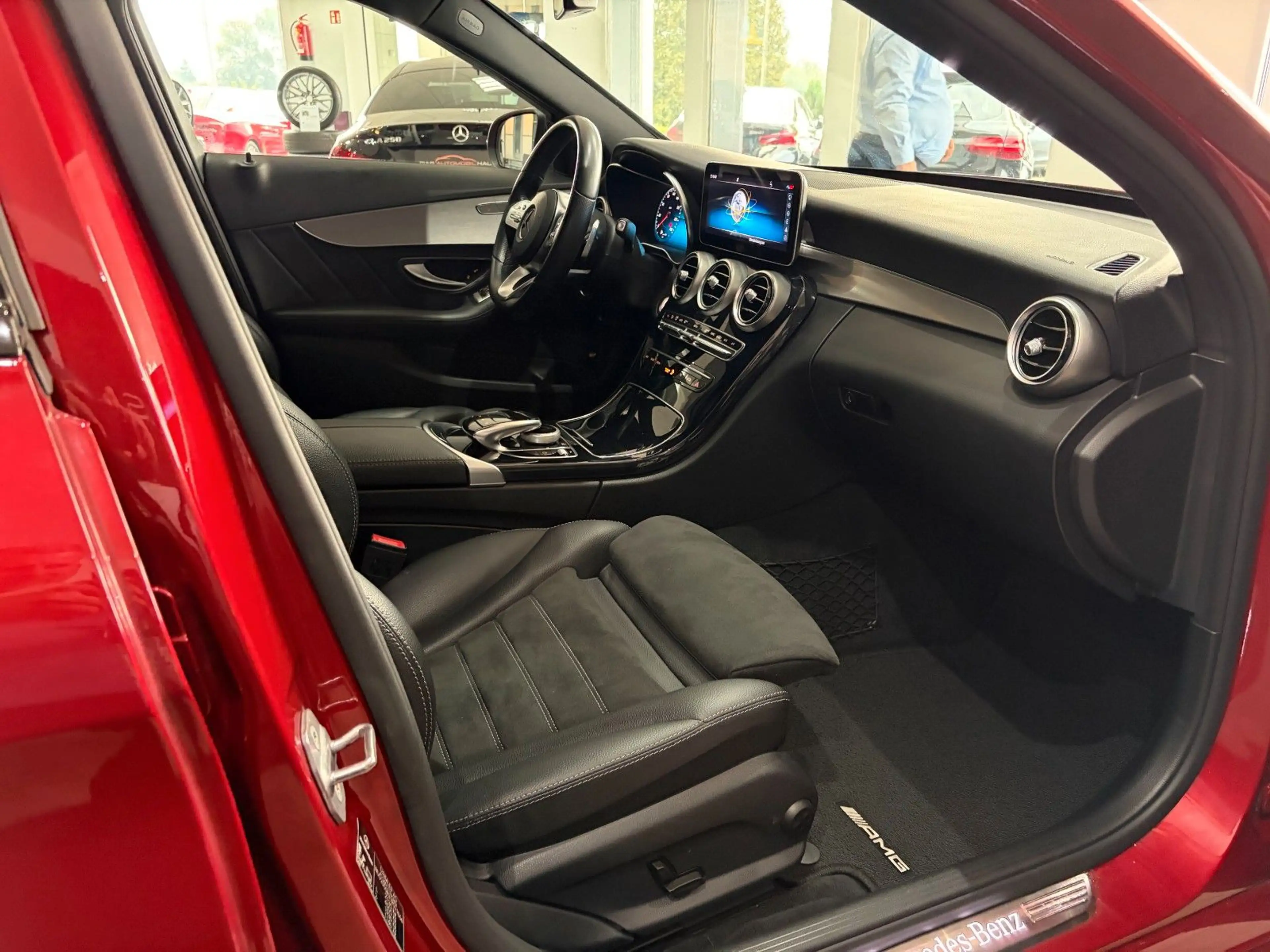 Mercedes-Benz C 300 *AMG*Night*Comand*LED*Night*Wide*Virtual* — photo 33