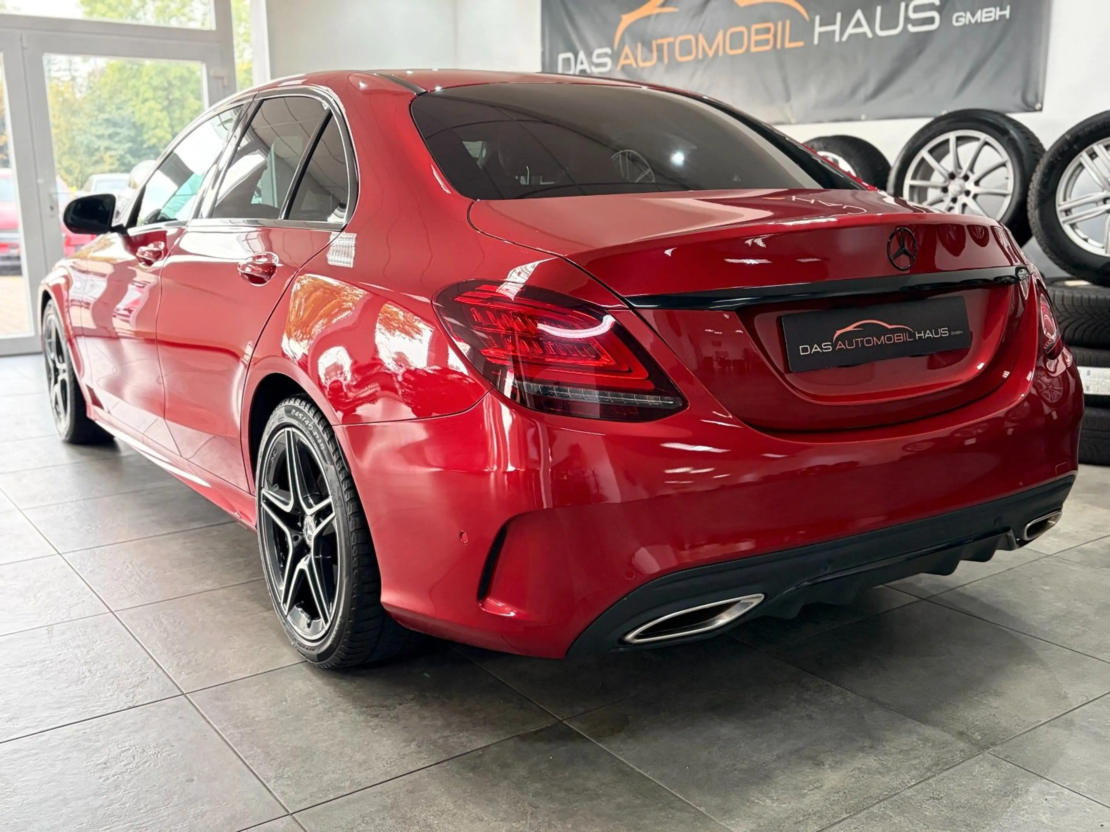 Mercedes-Benz C 300 *AMG*Night*Comand*LED*Night*Wide*Virtual* — photo 10