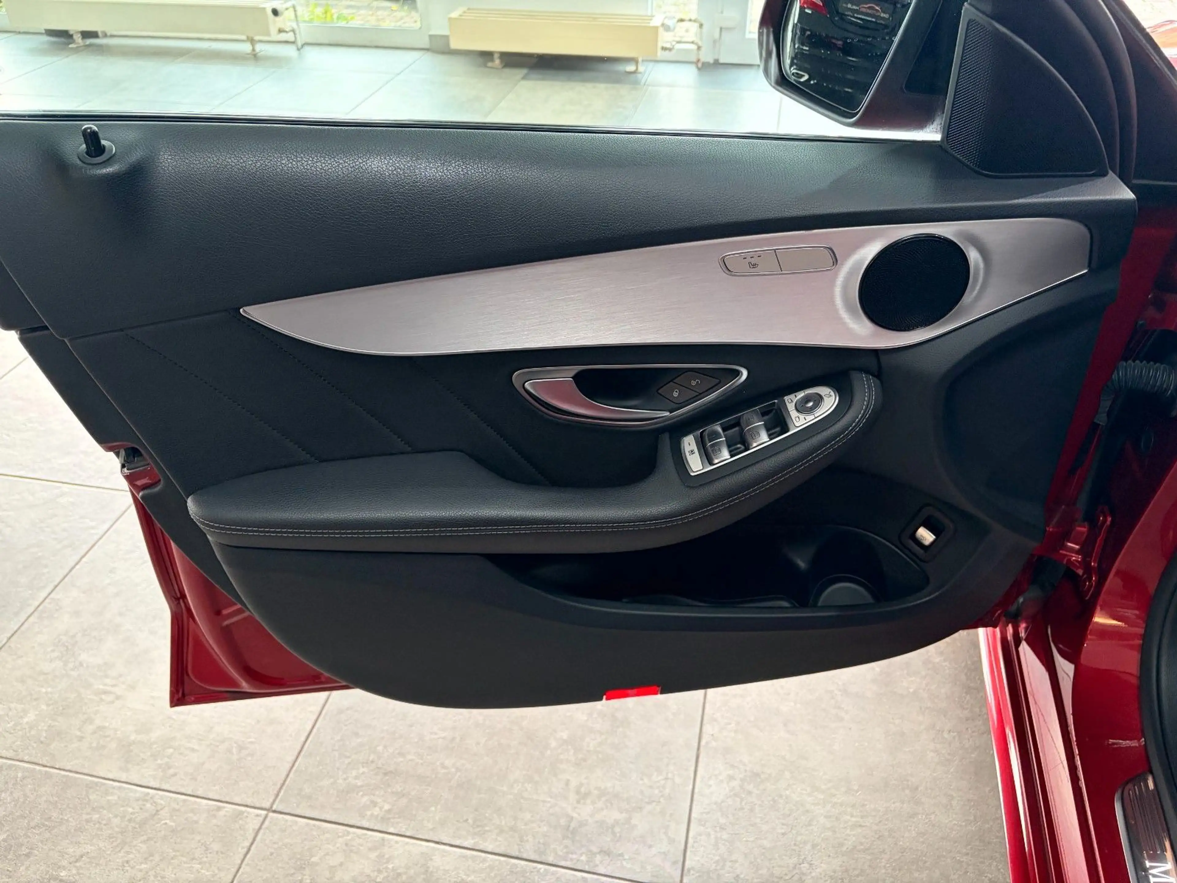 Mercedes-Benz C 300 *AMG*Night*Comand*LED*Night*Wide*Virtual* — photo 45
