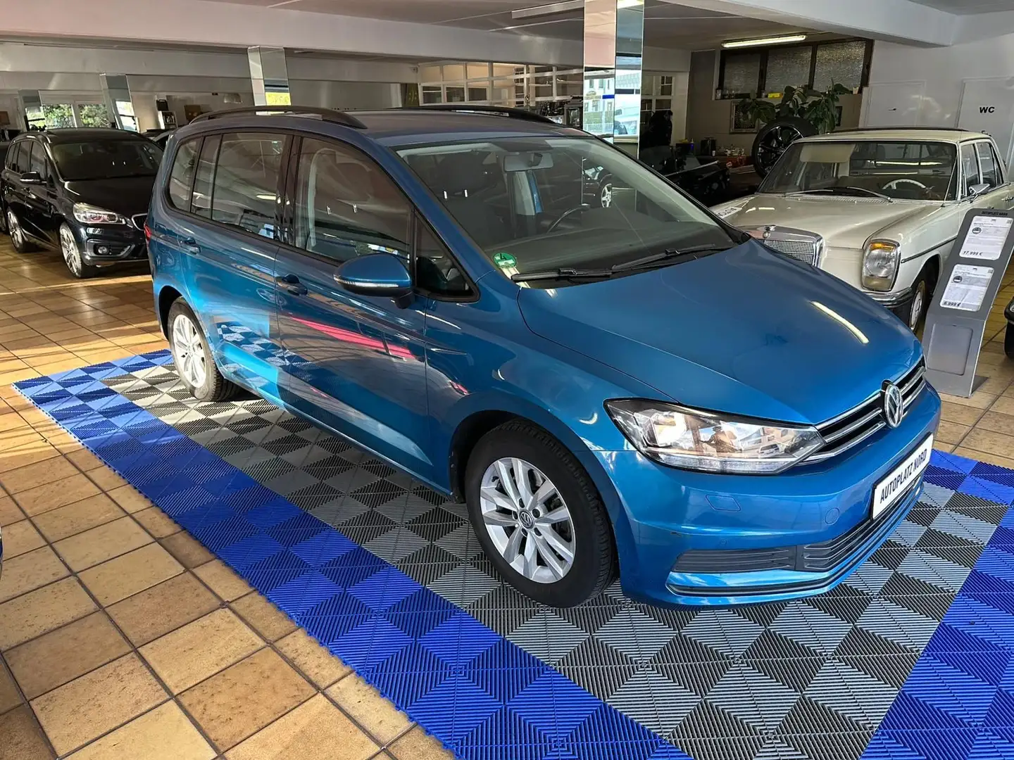 Volkswagen Touran Comfortline BMT/Start-Stopp 1.HAND Blau - 2