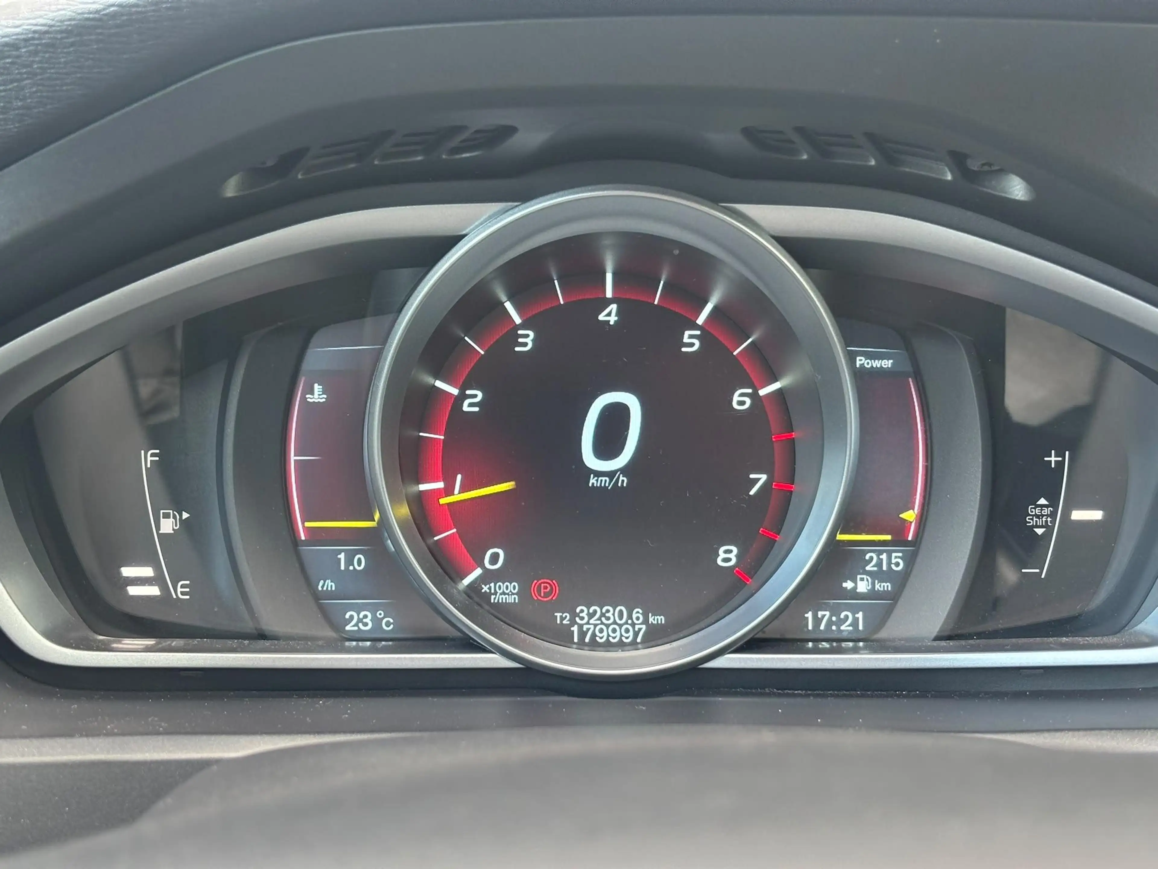 Volvo V40 1.6 T3 Kinetic | Trekhaak | RTI Navigatie | High P — photo 13