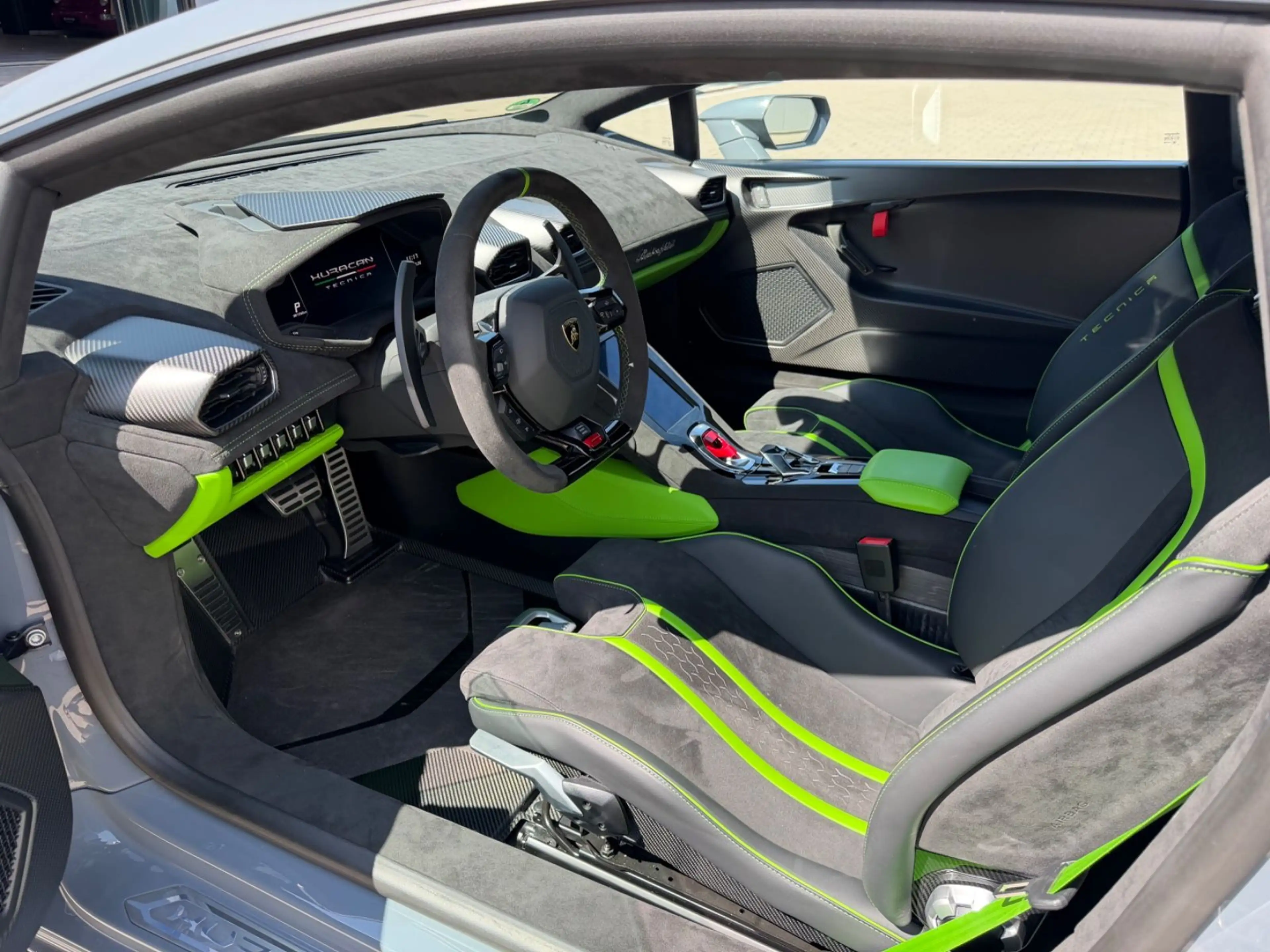 Lamborghini Huracán Tecnica LP640-2, 5 Jahre Wartungspaket — photo 11