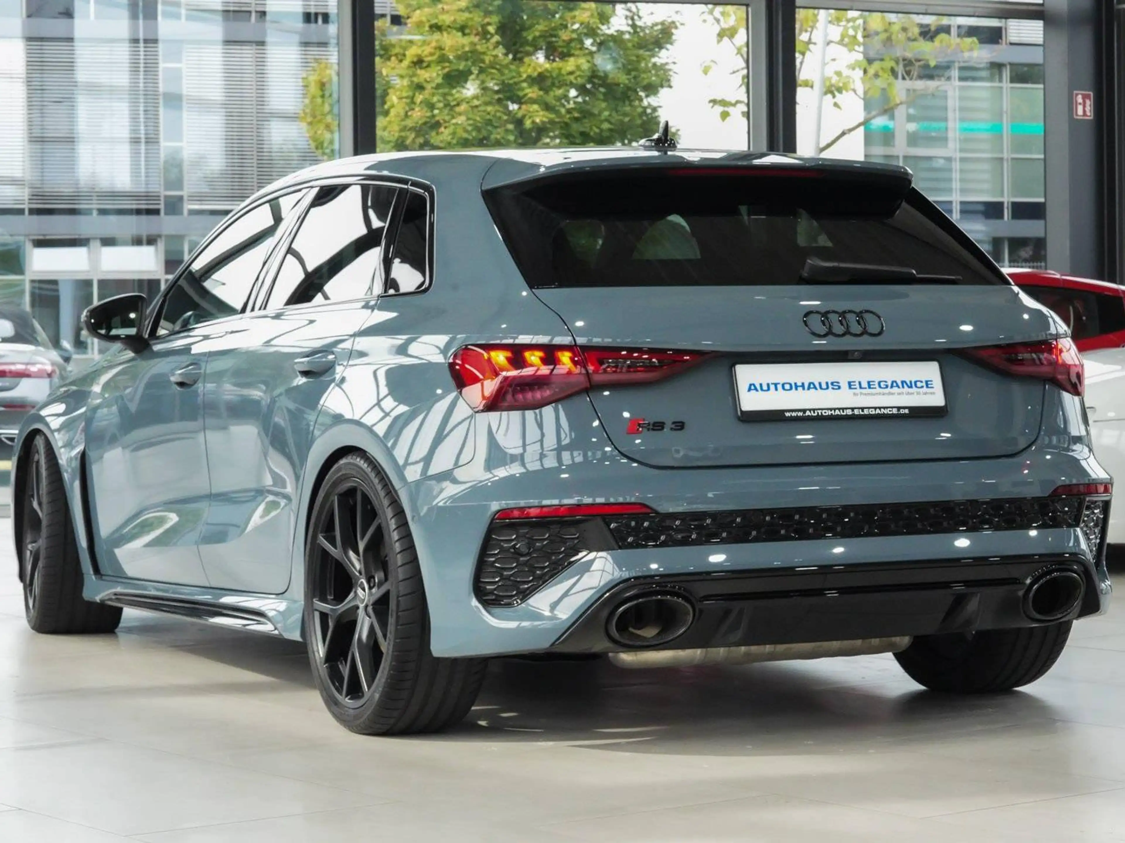 Audi RS3 Sportback quattro*SPORTSITZE*B&O*MATRIX*HUD — photo 3