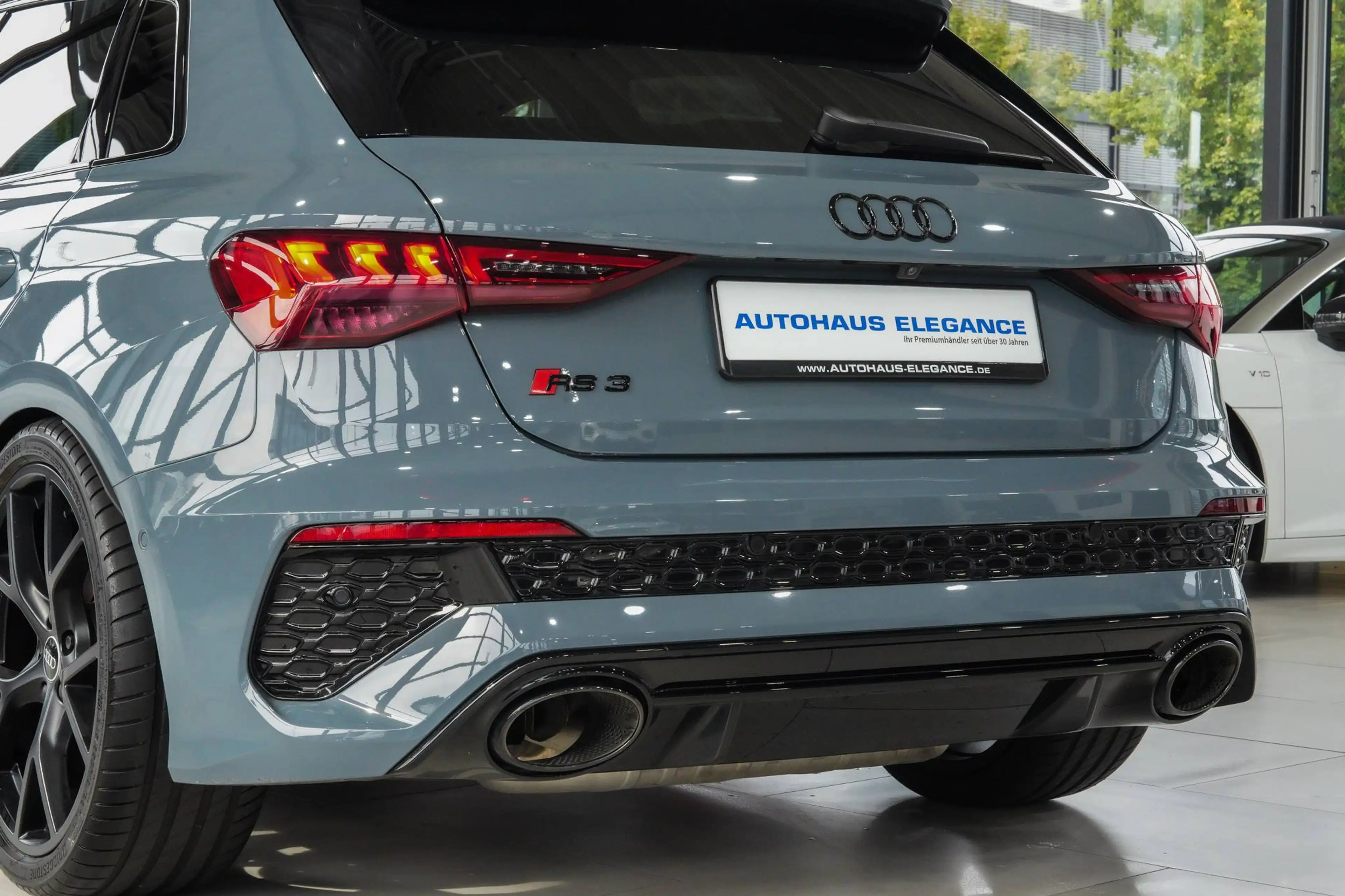 Audi RS3 Sportback quattro*SPORTSITZE*B&O*MATRIX*HUD — photo 10