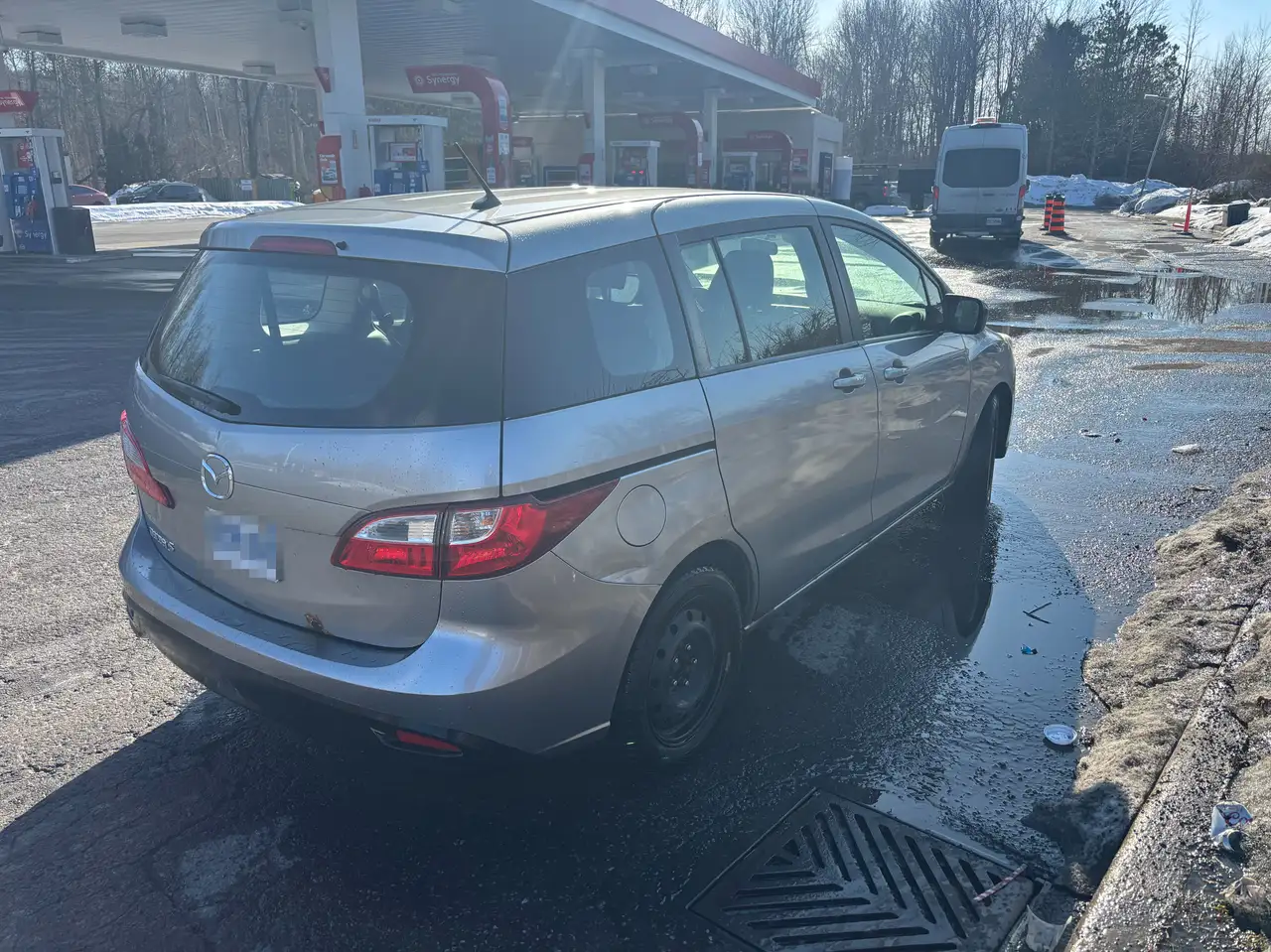 Mazda 5 снимка Mazda 5