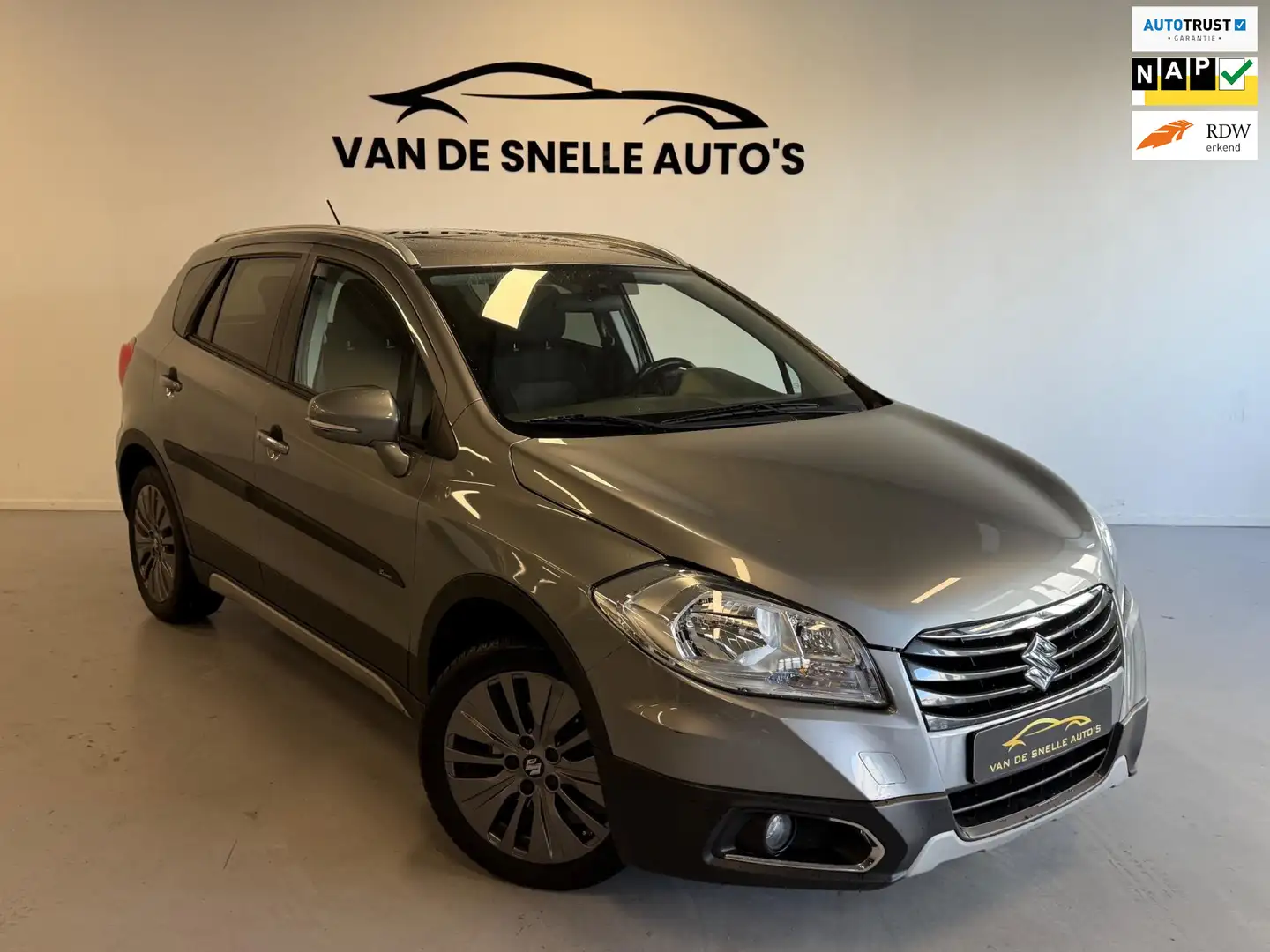 Suzuki SX4 S-Cross 1.6 Exclusive AUTOMAAT/STOELVERWARMING/PDC/CLIMA Gris - 1