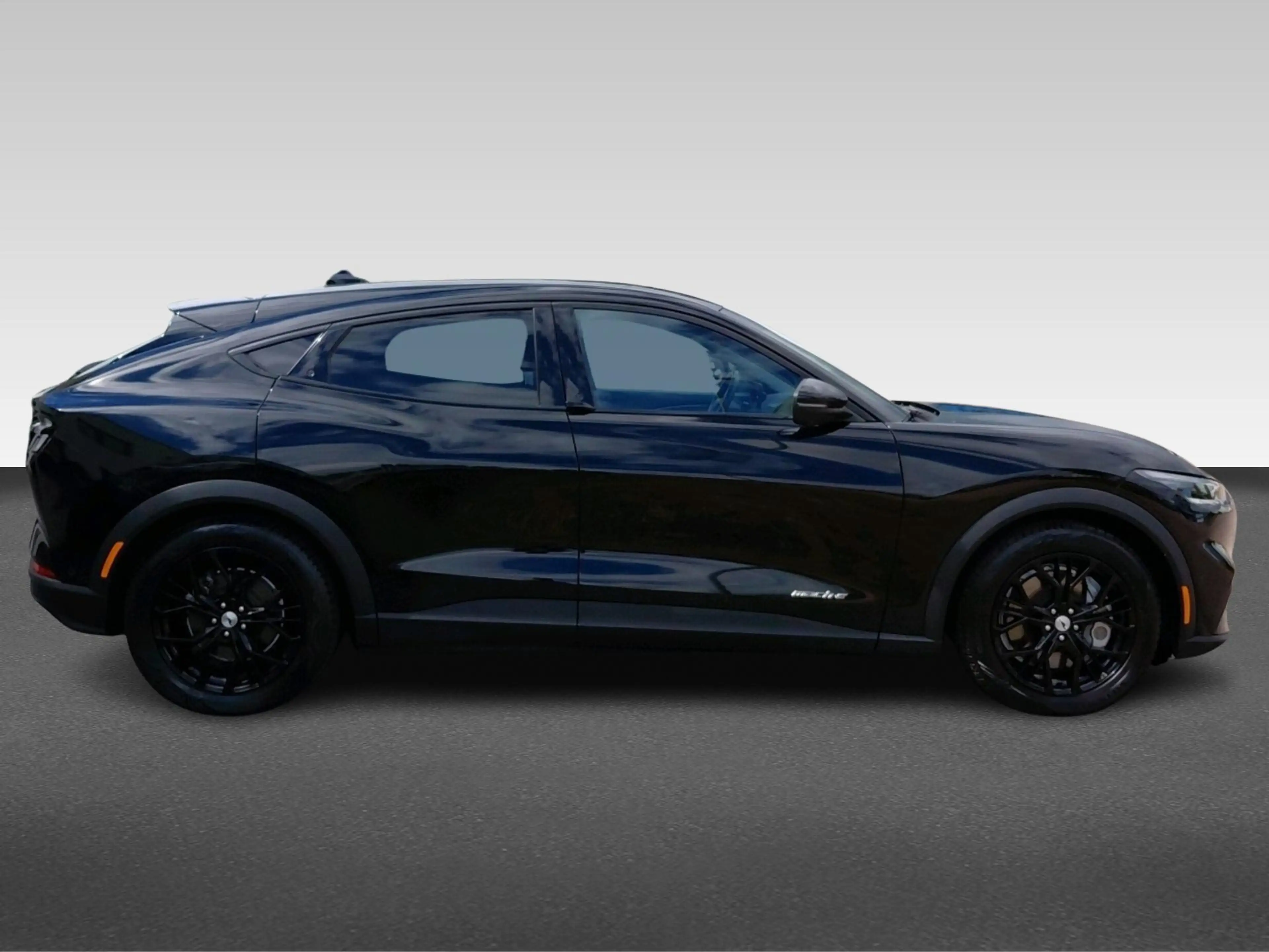 Ford Mustang Mach-E RWD 75 kWh — photo 9