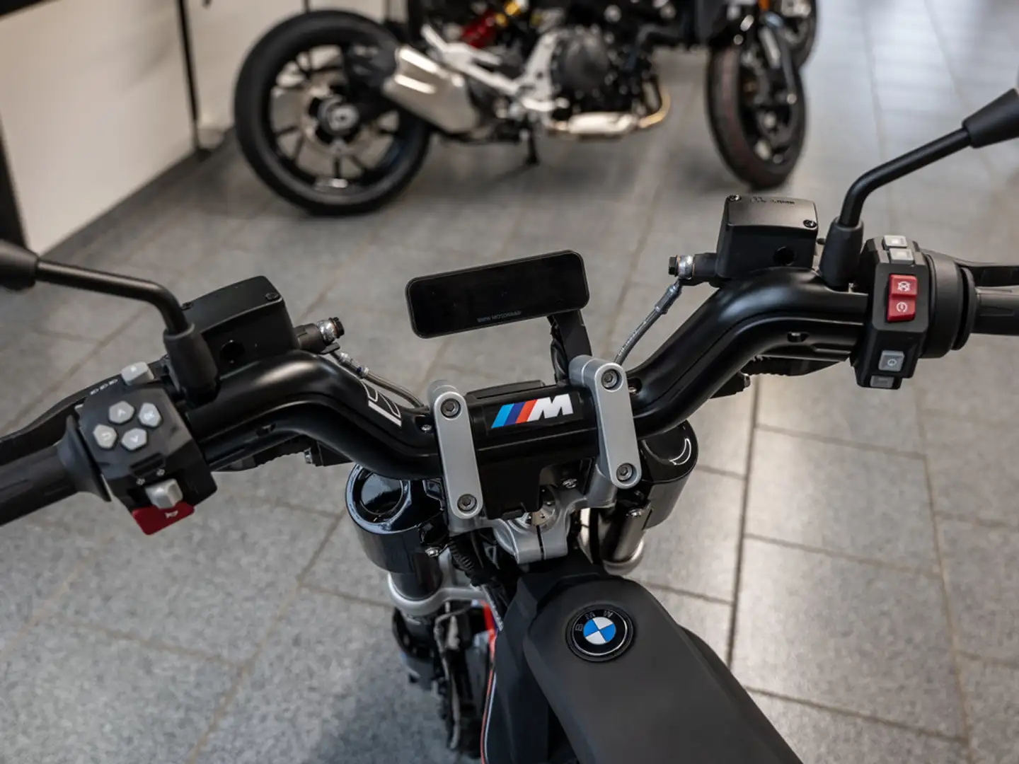 BMW CE 02 AM >45 KM Reichweite M-Style LED Nero - 2